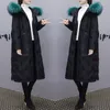 Kvinnor Down High Grade Winter Black Embroidered Parka Coat Jacket Women Korean Long Big Fur Collar White Duck Coa