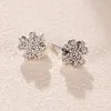 CZ Diamond Sparkling Clover Stud Encring Real Sterling Silver Women Jewelry مع مربع أصلي لـ Pandora Pave Flower Set