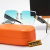 Lunettes de soleil de luxe de créateur pour hommes Brnad Sunglasses Square Fime Eyes Lunes Rebores Lens en fibre de carbone Style d'été