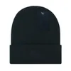 Haute qualité hiver laine chapeau Bonnets Bonnets lettres hommes mode tricoté Bonnet hommes hiver chaud garçon Streetwear chapeau Casquette