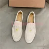 مع صندوق أحذية رجالي فستان صيفي Charms Walker White Sole Loafers Pink Sand volt White Black Fuchsia Blue wave Beige Top Men Women Flat Designer sneakers