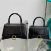 حقيبة مصممة للنساء في حقيبة اليد للتسوق الكتف الأزياء G Cross Body Half Moon Luxury Leature Leather Classic Retro Presh