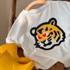 Lyxdesigner tees barn mode tshirts pojkar flickor sommar söt tiger caual brev tryckt toppar baby barn t skjortor stiliga tren4021244