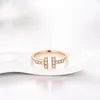 Luxury Designer Rings Men Brand Zirconia Fashion Rings Style Classic Jewelry 18K Gold Plated Rose Wed Whole Justerable Women R4830456