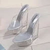 Sandaler sommarskvinnor tofflor design transparenta kilar höga klackar mode godis färg kvinnliga gelé skor pvc glider a0061