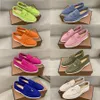 Moda Elbise Ayakkabı Yaz Takıları Walker Beyaz Sole Süet Loafers Siyah Beyaz Pembe Kum Buttercup Koyu Gri Üç Rolor Tekne Lüks Erkek Kadın Tasarımcı Sneakers