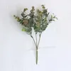 Dekorative Blumen, künstliche Kunststoffpflanzen, Blätter, Eukalyptus-Zweig-Arrangement, künstliches Laub für Hochzeitsdekoration, grüne Kunstpflanze