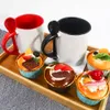 Tazza da 11 once in ceramica a sublimazione Tazza da caffè con impugnatura con cucchiaio Bicchieri vuoti Colot all'interno Personalità Scatola individuale fai-da-te Trasferimento termico Tazza d'acqua Magazzino USA