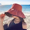 Cappelli ampi brim Summer Women Sunhat pieghevole casualmente Chiesa per la crema solare all'aperto anti-UV Seaside Beach Beach Fashion Cappell