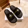 Met doos smfk designer slippers kompas bumper barokke stijl shearling slipper schaakbord wit zwart groen luxe platte vrouwen schoenen top dames sandaal