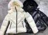 여성 빅 여우 모피 칼라 다운 재킷 과인 벨트 벨트 후드 가드 캐주얼 슬림 핏 파파스 여성 코트 겨울웨어웨어 흑백 새로운 도착 S-XL