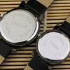 Avanados de moda minimalista de moda clássica Casal de moda assistir Back Rhinestone Faux Leather Analog Quartz Wrist Watches Lovers