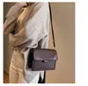أكياس مسائية صغيرة رفرف كروس كتف للنساء بو الجلود حقيبة نسائية صلبة أنثى أنثى حقيبة يد مربعة حمل 220902