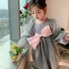 Mädchenkleider 2022 Frühling Kinder tragen koreanische Damen Bogenkleid funkelnde Prinzessin
