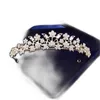 Copricapo Matrimonio vintage Farfalla Fiore Corona nuziale Accessori per capelli Perla Tiara Damigella d'onore Ragazze Rami Copricapo Fascia227C