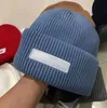 Lettere berretti da ricamo cappellini sorridenti fagioli a maglia cappello inverno cashmere occhio caldo cappelli coppie tide street hip-hop lana teschio berretti streetwear chapeau chapeau