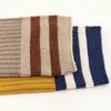 アスレチックソックス新しい女性日本のゆるい固形綿編みストライプかわいいヴィンテージストリートウェアソックブルーブラックl220905