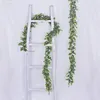 Decoratieve bloemen simulatie eucalyptus slinger plant kunstmatige wijnstokken hangende bladeren groen voor bruiloft achtergrond boog muur decor