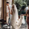 Abito da sposa vintage in pizzo da giardino Boho con scollo a V maniche ad aletta aperto indietro Abiti da sposa Custom Avorio e champagne Guaina lunga colonna in legno Abiti da sposa senza schienale rustico