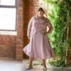 Elegant Plus Size Mother of the Bride Dresses Jewel Neck Lace Evening Gowns With Long Sleeves Tea Length A Line Chiffon Wedding Guest Dress