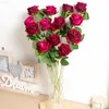 Fausse verdure florale 5pcs Bouquet de fleurs roses artificielles en soie pour la table de chambre à la maison de mariage.