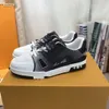 High quality luxury Spring and summer men sports shoes collision color outsole super good-looking Size35-47 asdadadasas