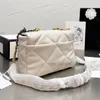 Diamond Lattice 2022 Tasche V-Form Rhombic Bags Messenger Luxurys Designer Qualität Frauen Strickketten Thread Handtaschen Mutter Cossbody Wall