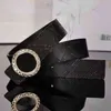Markendesigner Belt Beauty Scalp Herrenleder glattes Schnallen Muster Perforatiertes l￤ssiges koreanisches Medusa Mode Jugendhose 328q 001