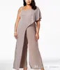 2022 Vintage Mother of the Bride Suits One Shoulder paljetter Drapes Jumpsuits Chiffon Pants Plus Size Mother's Wedding G￤ster Suits BC027 GC0906