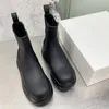 Tjock Sole Rain Boots Woman Round Toe Höjd ökar ankelen Stövel Kvinnor Gummibitäta plattformskor Kvinnor