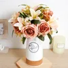 Fuux Floral Greenery Artificial Flower Rose Lily Casamento de outono do Dia dos Namorados Falsa Falsa Planta Flor Wall Arrangement Home Decoration J220906