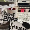 Décoration de fête 7 pièces, plateau à plusieurs niveaux de remise de diplôme, décor rustique de ferme en bois, classe d'ornement de 2022 signes