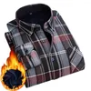 メンズカジュアルシャツ格子縞のプリント長袖の男性シャツターンダウンカラーシングルブレストボタンスプリング暖かいカーディガン冬をキープ