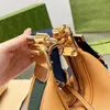 23/35 cm neue Halbmond-Tasche, Retro-Hobo-Umhängetasche, Halbmond-Taschen, Damen-Handtaschen, Schulter-Croissant-Taschen, Clutch-Geldbörse, alte Blumen-Leinwand, echtes Leder, 8 Farben, breiter Riemen