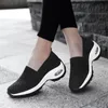 .Casual Shoes Designer Rhyton Sneaker Men Women Shoe Straw Berry Wave Mouth Print Trainer Man Woman by Shoe21