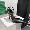 Chaussures décontractées haute version fixe nouvelle ligne boucle verte niche en cuir verni talons hauts en été 2022 femmes sexy