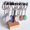 자연 Raw Stone Fluorite Amethyst Key Rings Keychains 보석 석영 구연화 불규칙 석재 펜던트 매력 키링 자동차 장식 Keychain Keyholder