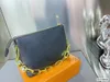 2022 Luxurys Bag Moda Coussin PM Kadın Tasarımcıları Çanta Orijinal Buzağı Deri Kabartmalı Zincir Çanta Debriyajı Crossbody Çantalar