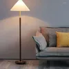 Vloerlampen geplooide lamp Creatieve retro verticale armaturen voor woonkamer bank bed decor hoekje licht houten standaard