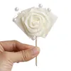 الزهور الزخرفية اليدوية الحرير boutonniere الرجال زفاف الوردة