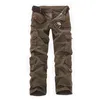 Pantaloni da uomo Cargo Pantaloni lunghi multitasche allentati casuali Camouflage Pantaloni da strada maschili militari Plus Size 44 220907