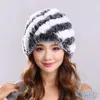 Orijinal Rex Tavşan Kürk Kadınlar Kış Sıcak Beanie Hat Kabarık Yumuşak Diagonal Stripes