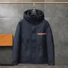 Italia Famosi uomini di lusso Piumini d'oca Cappotto invernale Etichetta rossa Serie limitata Comodo e caldo piumino uomo Abbigliamento M6225753 18UD5