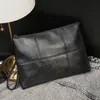 Retro Casual Men Sac d'embrayage pu en cuir japonais enveloppe de style coréen Sac à main masculin Business Ipad File Sac