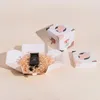 Confezione regalo Bomboniere semplici europee Bomboniere Cubo souvenir per bambini con confetti di carta a nastro per forniture per feste