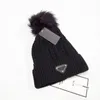 Designer Beanie Caps Bobble Hats Warm Cashmere Faux Fur Pom Beanies Cap Good Texture Hat For Man Woman 6 Colors9017013