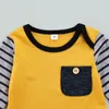 Kleidungssets, 3-teilig, Farbblock-Outfits, für Babys, Jungen, Streifendruck, Langarm, Rundhalsausschnitt, Tasche, Sweatshirt, Schleife, Hose, Mütze