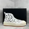 2022 Nya casualskor Oz09 Men's Canvas Shoes broderade svartvitt med trendkoreansk version av mode