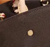 Tasarımcı Çanta Cüzdanlar Yüksek Kaliteli Omuz Çantası Moda Kadın Tote Harf Kabartma Deri Crossbody Lüks Akşam Çantalar Sırt Çantaları