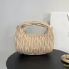 Bolsos de noche 2022, bolsos de diseñador, bolso de mensajero de piel de oveja suave para mujer, bolso de hombro con textura de piel de oveja plisada, bolso de moda que combina con todo